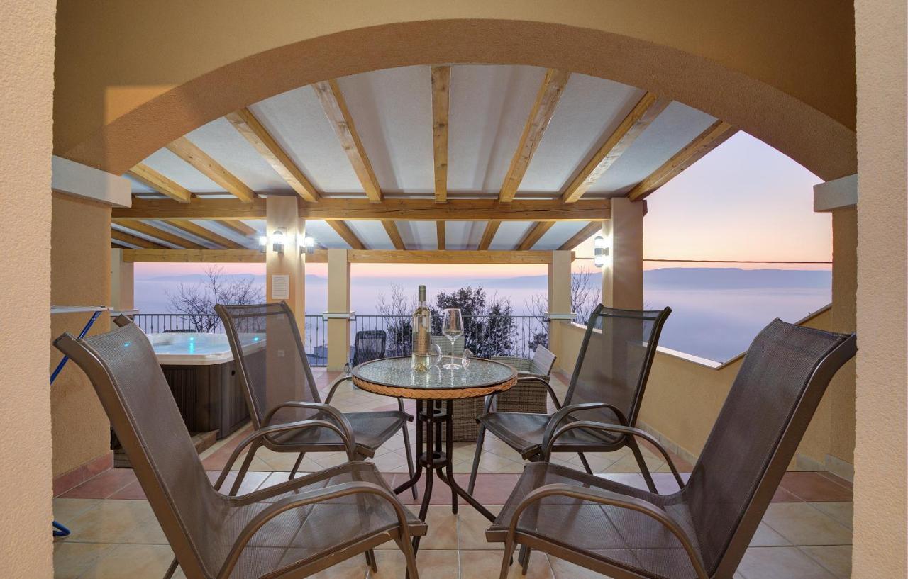 Apartments Lucia Senj 1 ภายนอก รูปภาพ