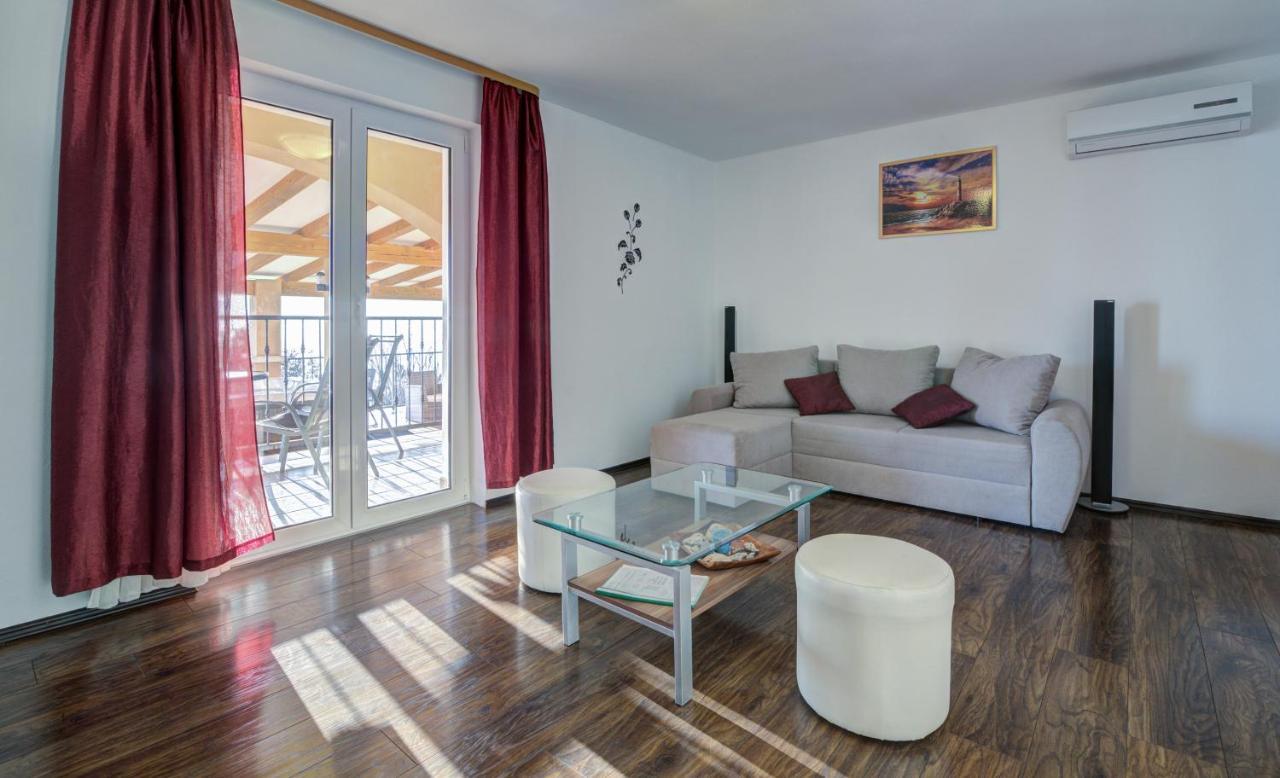 Apartments Lucia Senj 1 ภายนอก รูปภาพ